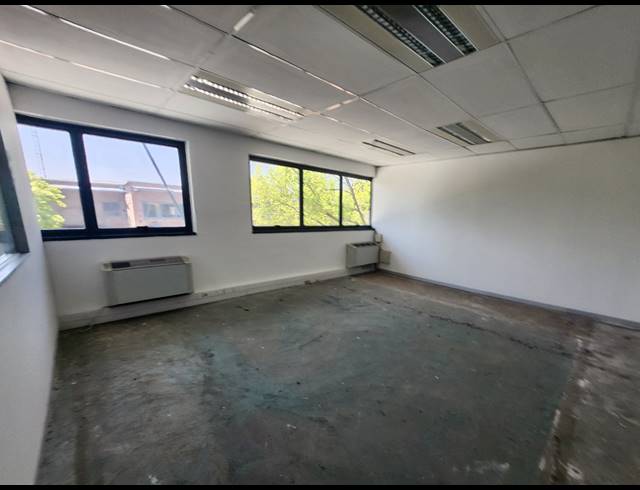 313M² RETAIL TO LET IN RANDJESPARK
